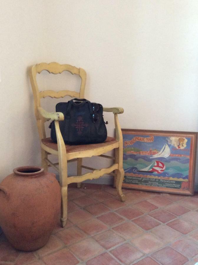 Le Mas Amore Bed and Breakfast Gassin Esterno foto