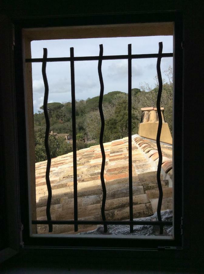 Le Mas Amore Bed and Breakfast Gassin Esterno foto