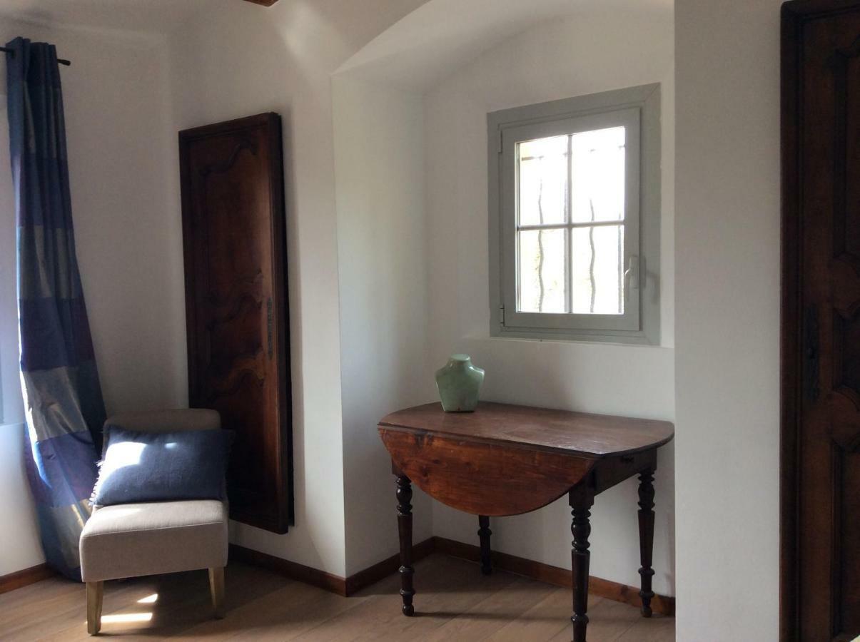 Le Mas Amore Bed and Breakfast Gassin Esterno foto