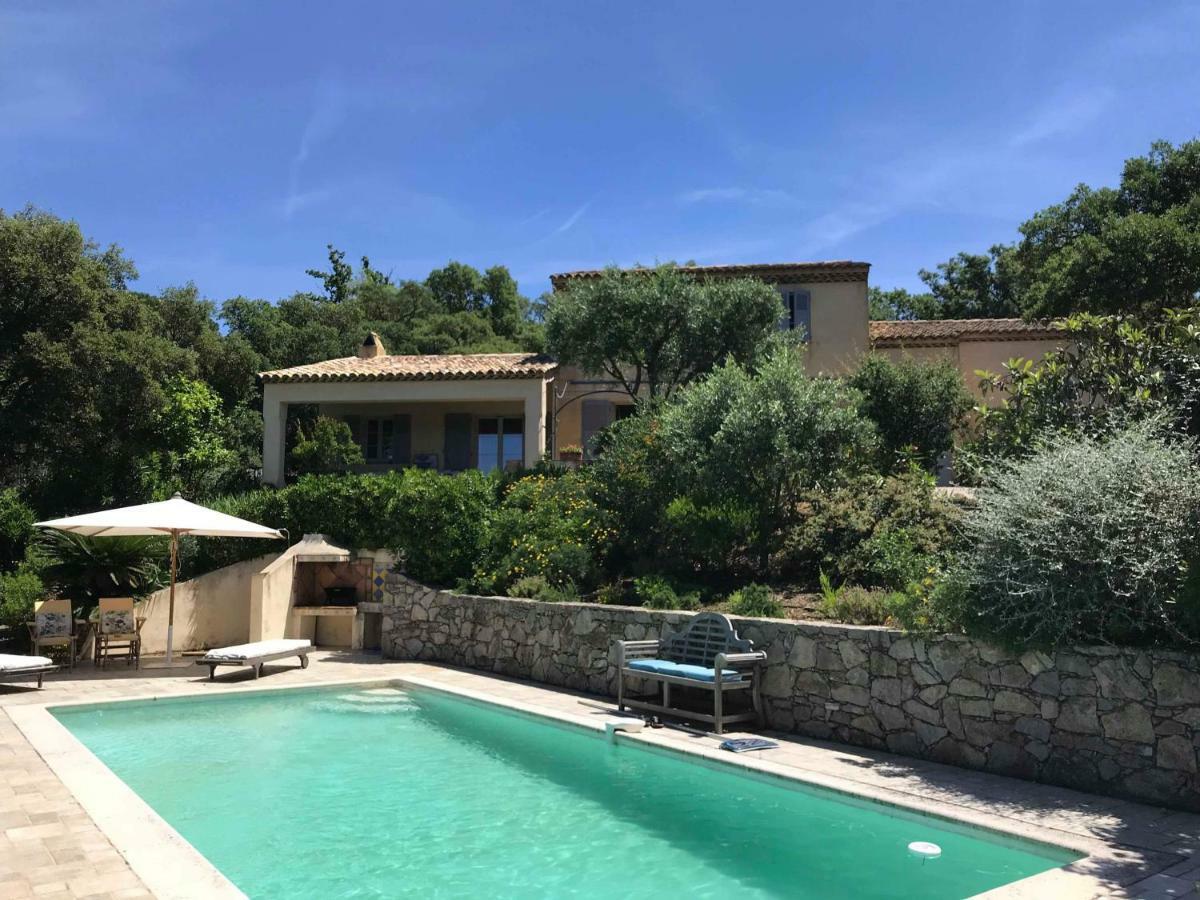 Le Mas Amore Bed and Breakfast Gassin Esterno foto
