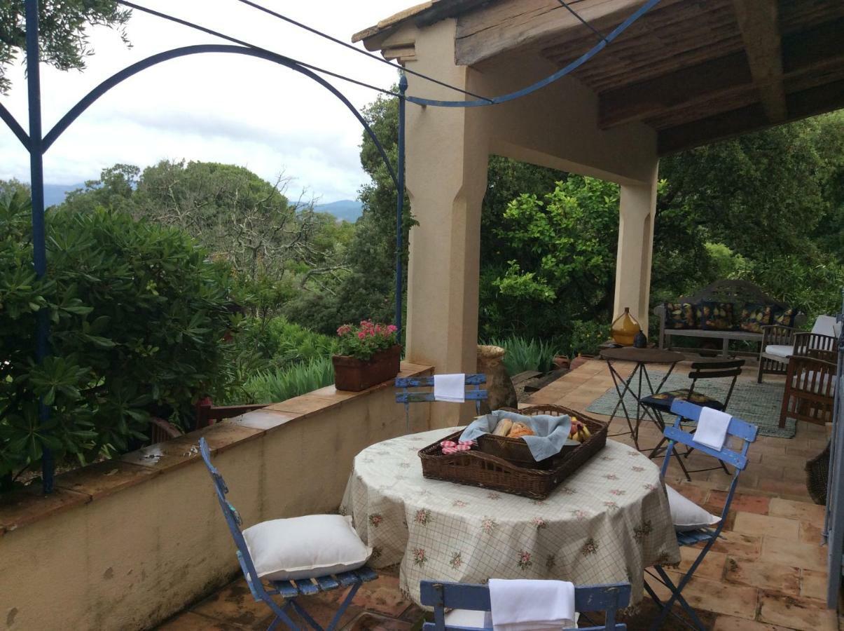 Le Mas Amore Bed and Breakfast Gassin Esterno foto