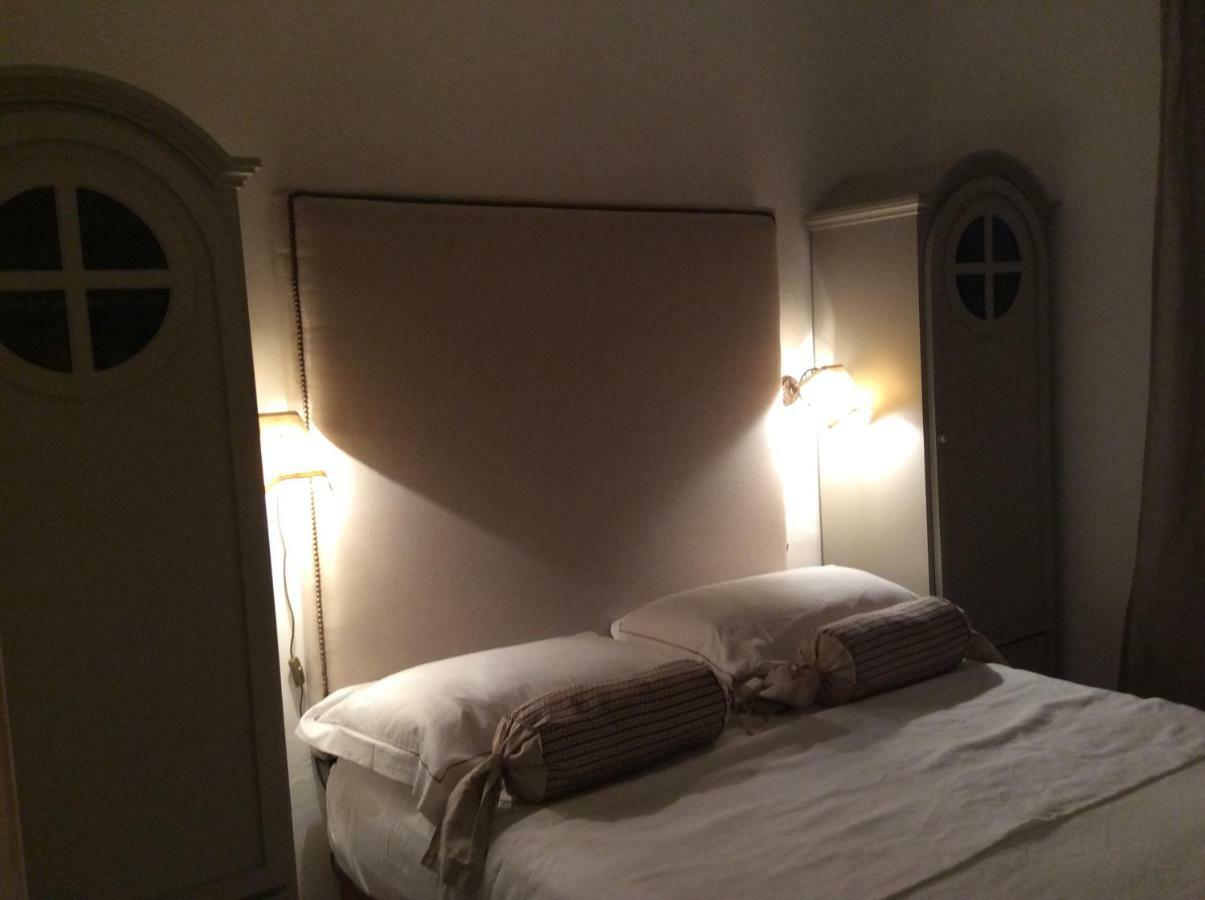 Le Mas Amore Bed and Breakfast Gassin Esterno foto