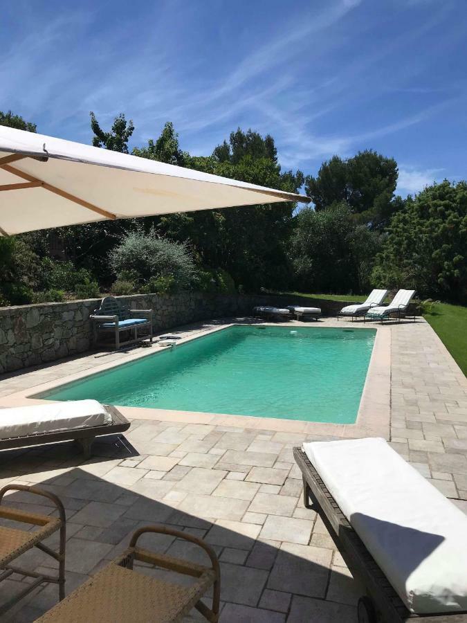 Le Mas Amore Bed and Breakfast Gassin Esterno foto